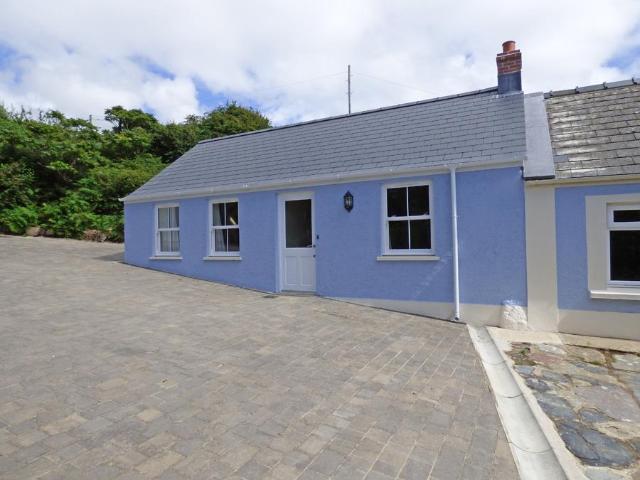 Halfways, Entire House – St. Davids (photo 2)