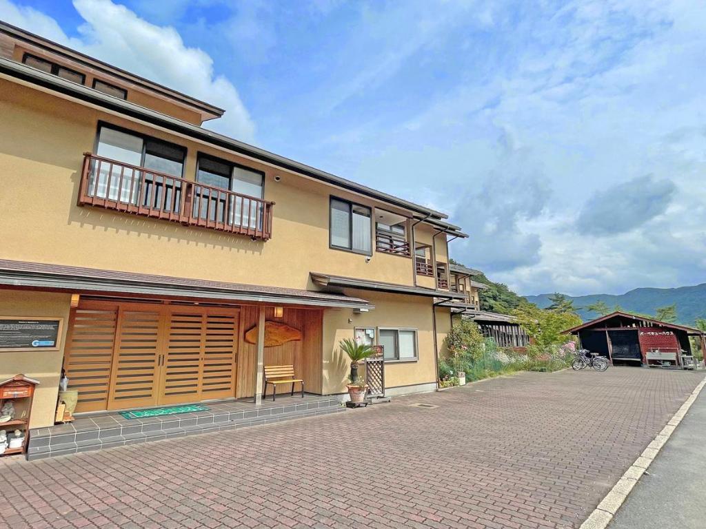 Higashimura, Maison d’hôtes & B&B – Fujikawaguchiko (photo 1)