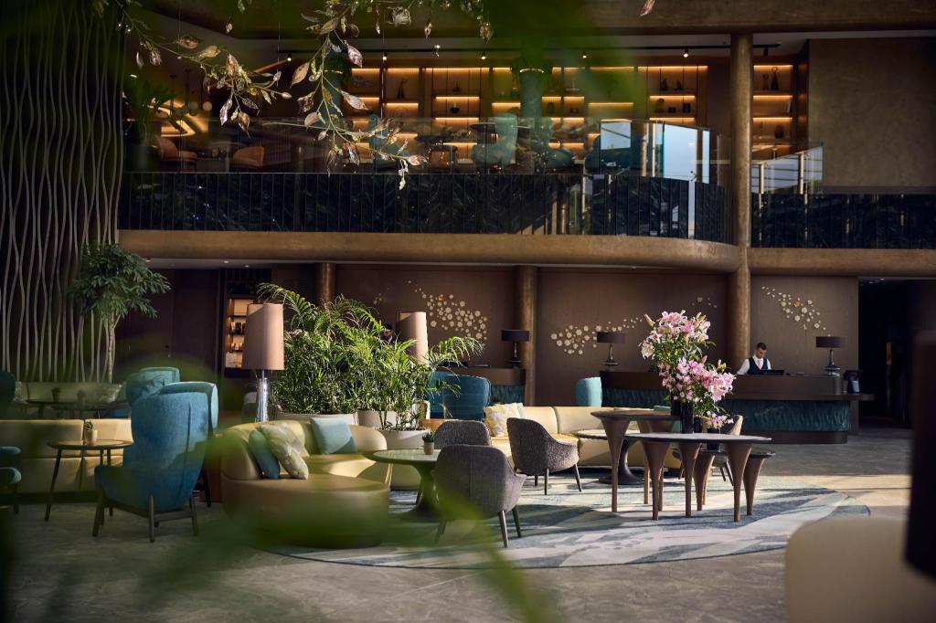 Hilton Sofia, Hotel – Sofia (photo 1)