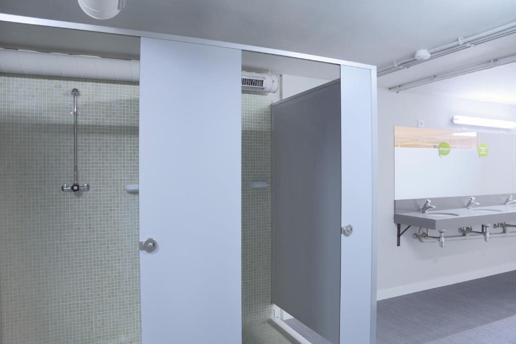 Hola Hostal Eixample, Hostel – Barcelona (photo 1)