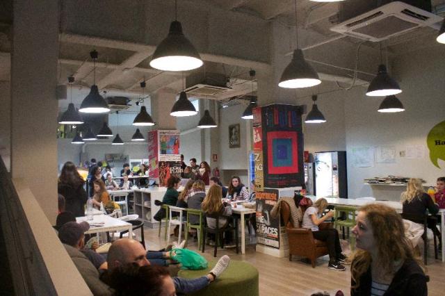 HOLA HOSTAL EIXAMPLE – Hostel, Barcelona