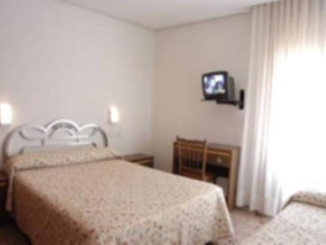 Hostal Aragon – Guesthouse/bed and breakfast, Teruel