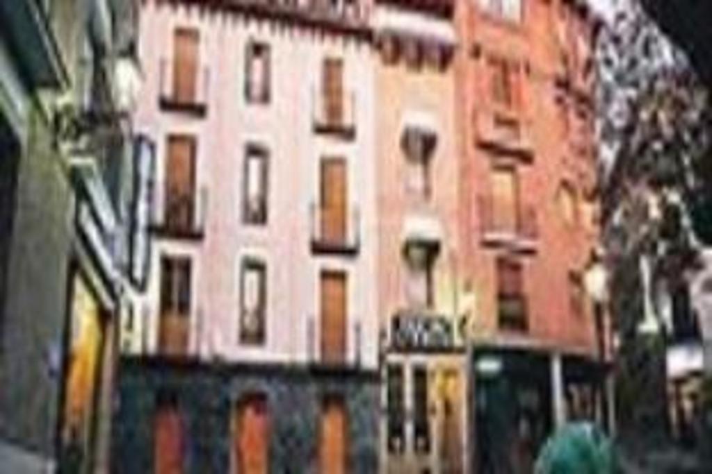 Hostal Lizana 2, Guesthouse/bed and breakfast – Huesca (photo 1)
