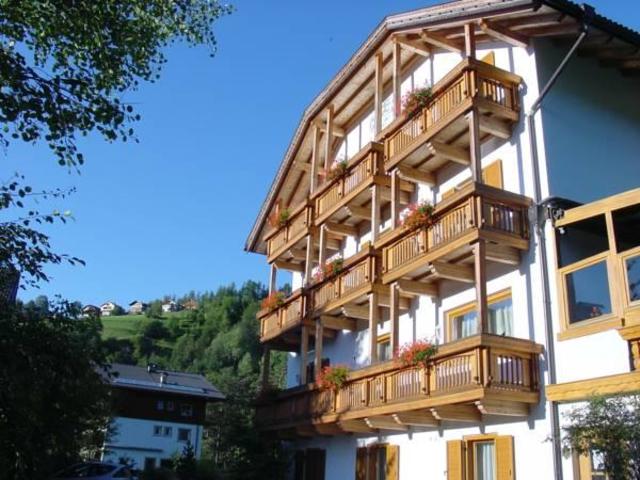 Hotel Chalet Corso – Hotel, Marebbe