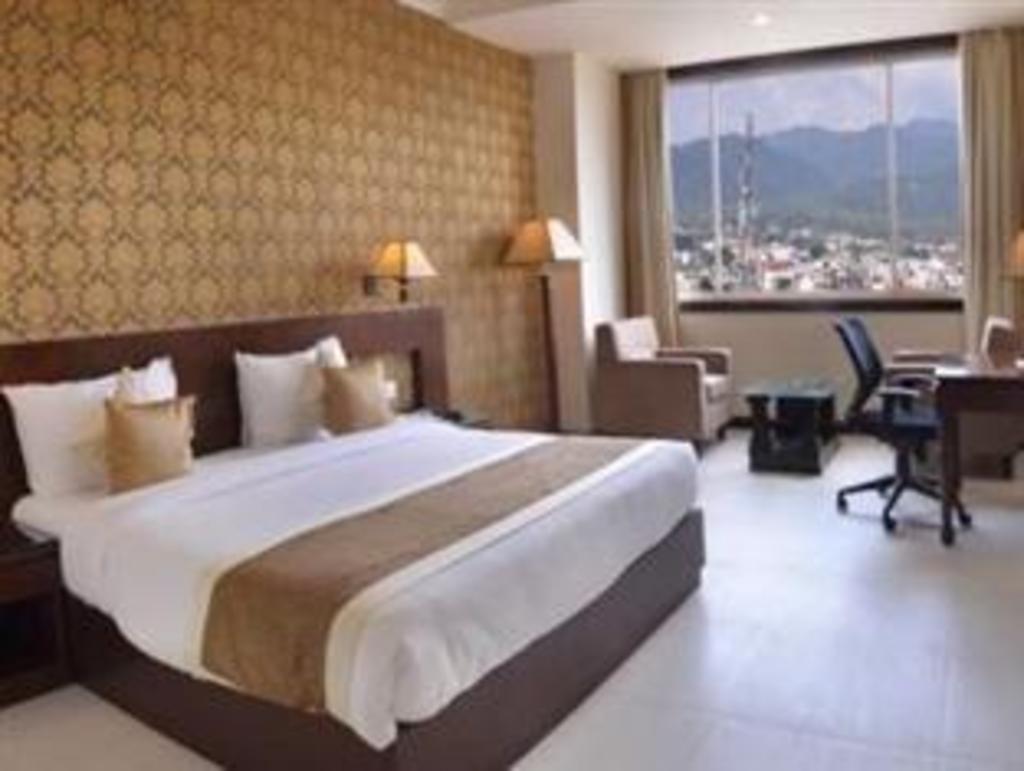 Hotel Devashish, Hotel – Haldwani (zdjęcie 1)