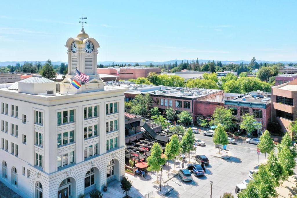 Hotel E, Hotel – Santa Rosa (CA) (photo 1)