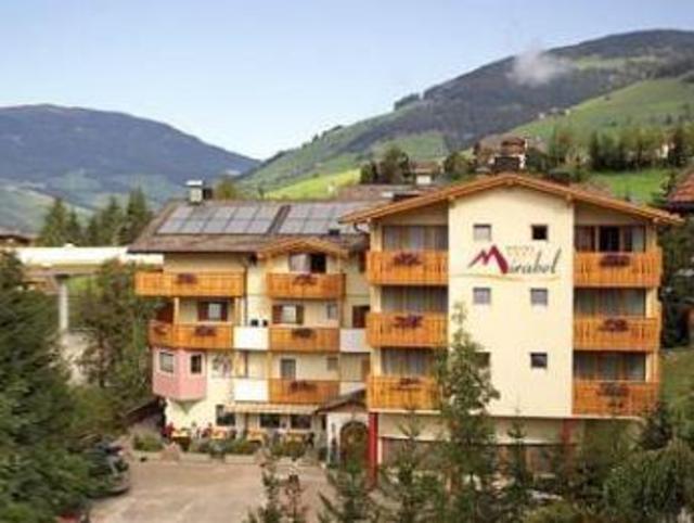 Hotel Mirabel – Hotel, Marebbe