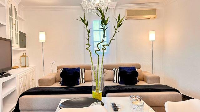ÍBEROS ROYAL – Apartment/Flat, La Zubia