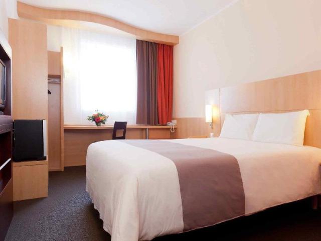 Ibis Bata, Hotel – Bata (foto 2)