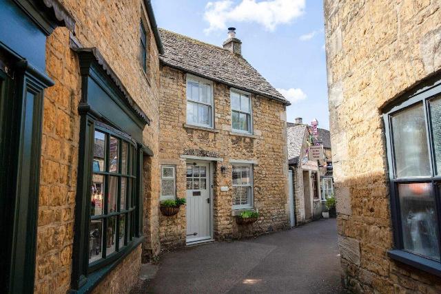 Inglenook Cottage – Entire House, Bourton on the Water