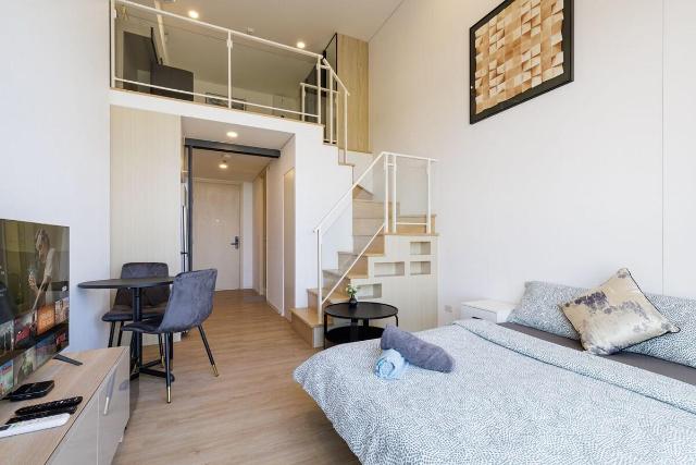 intern test, Entire House – Test City (photo 3)