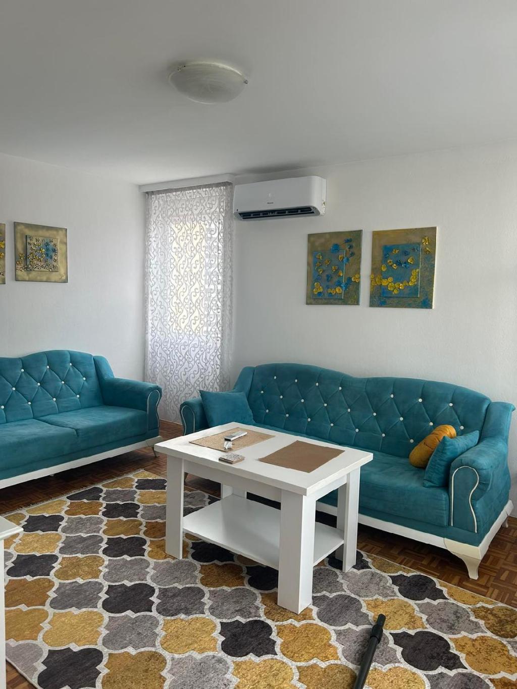 Maison avec 1 chambre(s) de 60 m² et 2 salle(s) de bains privée(s) à Centre-ville de Sarajevo, Appartement – Sarajevo (photo 1)
