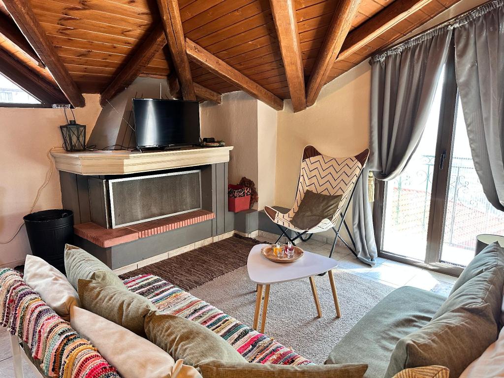 Appartamento di  m² con 1 camera(e) e 1 bagno(i) privato(i) in zona Arachova, Appartamento – Arachova (foto 1)