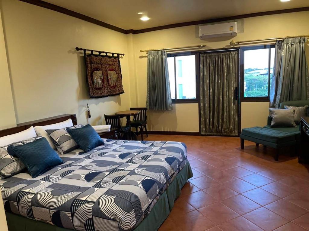 Irish Clock, Pensione e B&B – Udon Thani (foto 1)