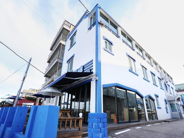 James Blue Hostel – Guesthouse/bed and breakfast, Sokcho-si