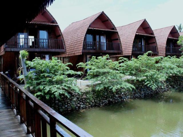 Kampoeng Pacitan – Entire bungalow, Pacitan