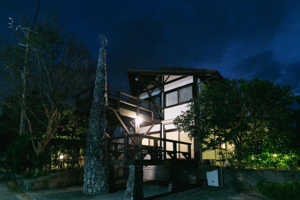Villa avec 1 chambre(s) de 30 m² et 1 salle(s) de bains privée(s) à Onna, Villa & maison – Okinawa Main island (photo 1)