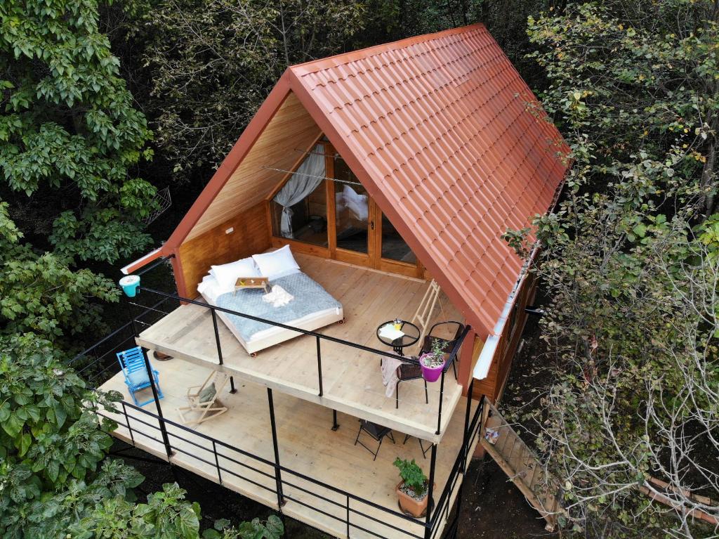 Villa avec 2 chambre(s) de 100 m² et 1 salle(s) de bains privée(s) à Tsqaltubo, Villa & maison – Tsqaltubo (photo 1)