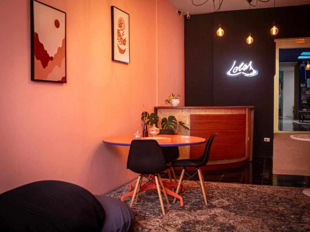 Lolas, Auberge de jeunesse – San José (photo 1)