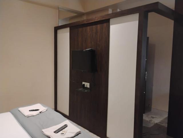 M B Residency – Hotel, Badlapur