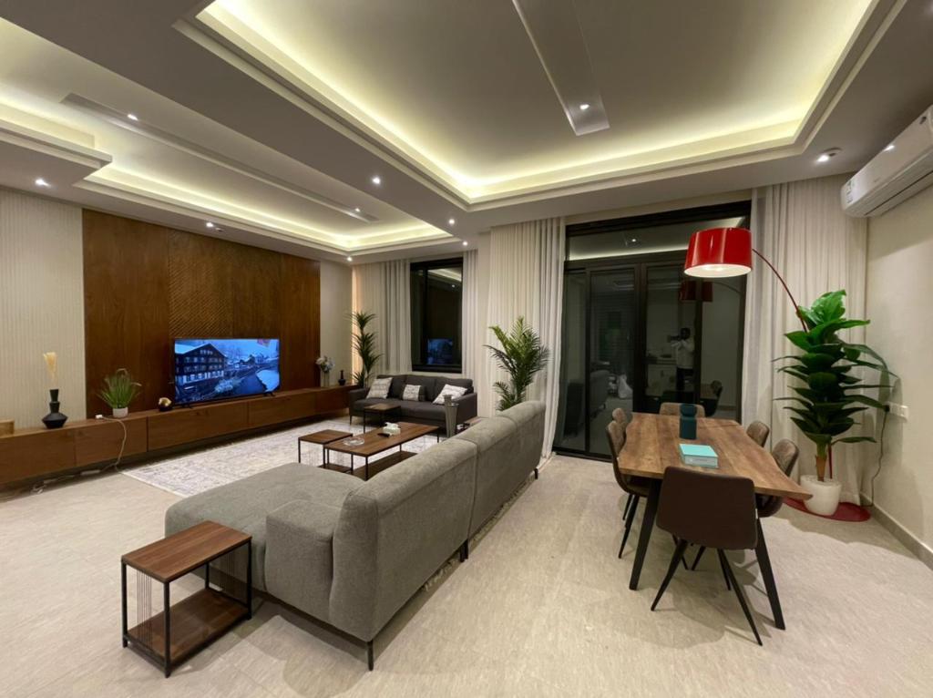 Apartamento de 140 m² en Al Malqa, con 3 habitación(es) y 3 baño(s) privado(s), Apartamento – Riyadh (foto 1)