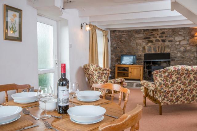 Middle Hill Cottage – Entire House, Amroth