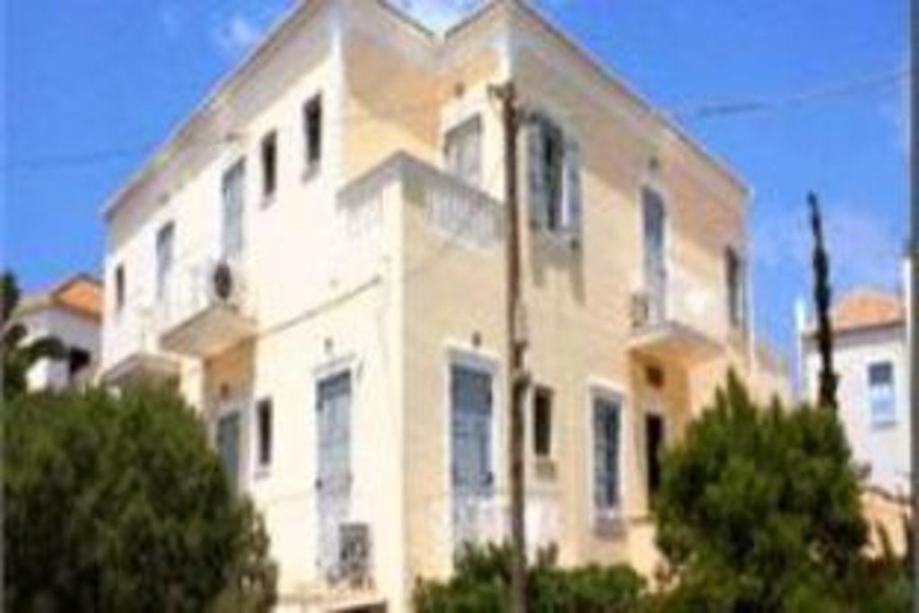 Mimoza, Maison d’hôtes & B&B – Spétsai (photo 1)