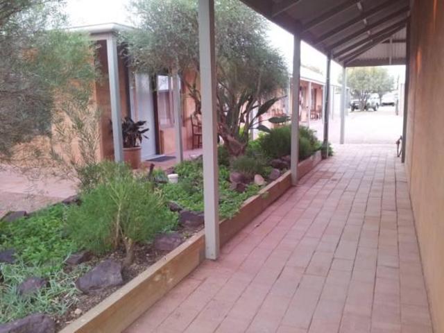 Mud Hut Motel – Motel, Coober Pedy