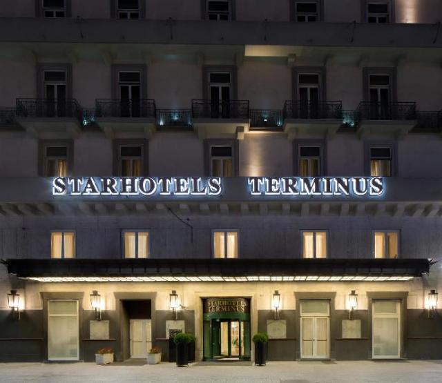 Hotels in Naples