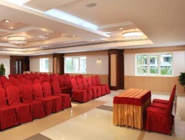 NM Royale County, Hotel – Kochi (foto 5)
