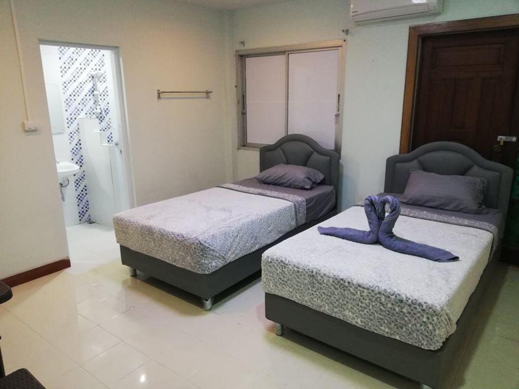 Appartement avec 1 chambre(s) de 20 m² et 1 salle(s) de bains privée(s) à Thonburi, Appartement – Bangkok (photo 1)