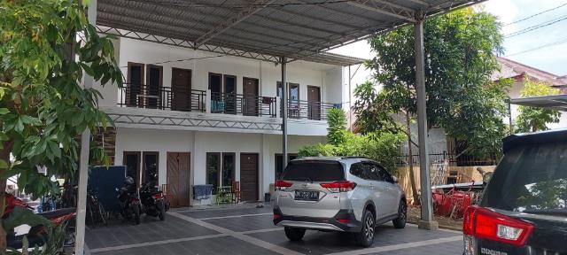 de  m² en Banda Aceh, con 18 habitación(es) y 1 baño(s) privado(s), Pensión y B&B – Aceh (foto 2)