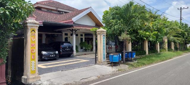 de  m² en Banda Aceh, con 18 habitación(es) y 1 baño(s) privado(s), Pensión y B&B – Aceh (foto 3)