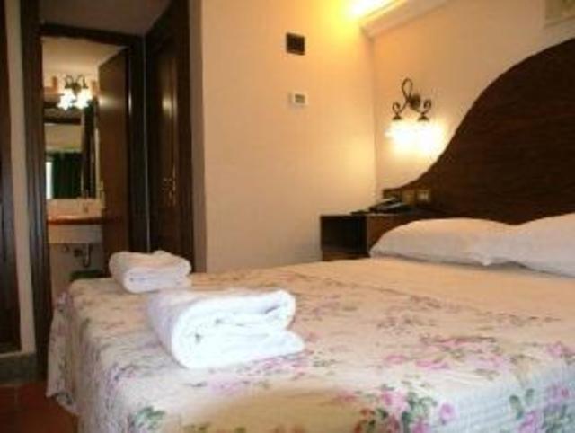 Okapi Rooms, Hotel – Roma (foto 2)
