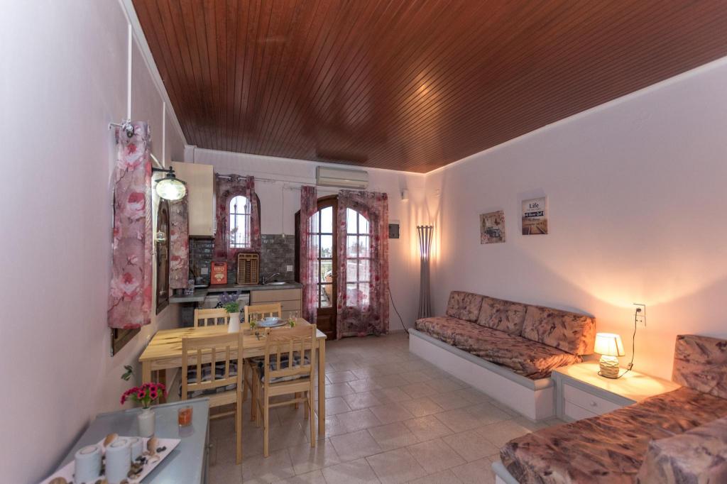 Apartamento de 43 m² en Malia, con 1 habitación(es) y 1 baño(s) privado(s), Apartamento – Creta (foto 1)