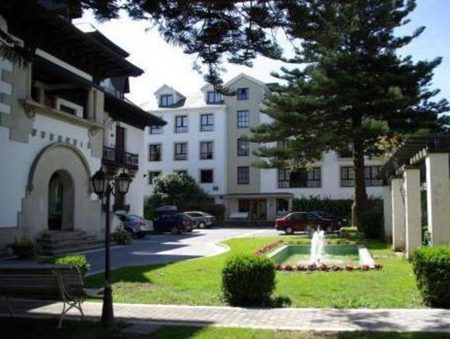 Palacio Arias – Hotel, Navia