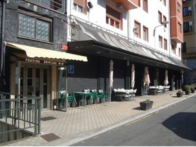 Pension Bowling – Guesthouse/bed and breakfast, Irun