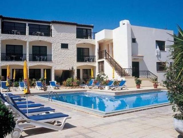 Hotels in Polis