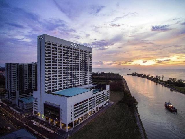 Pullman Miri Waterfront – Hotel, Miri