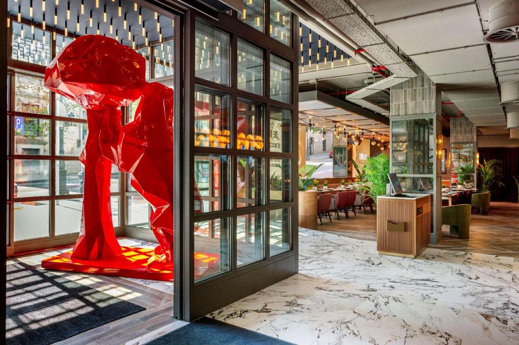 Radisson RED Madrid, Hotel – Madrid (Foto 1)