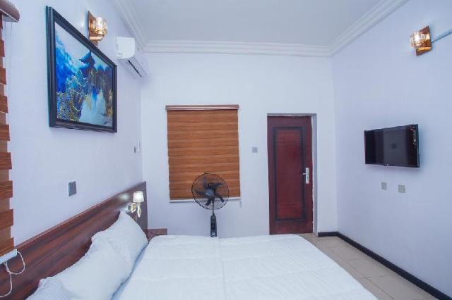 Readyhomes shortlets and properties, Apartment/Flat – Ibadan (photo 2)