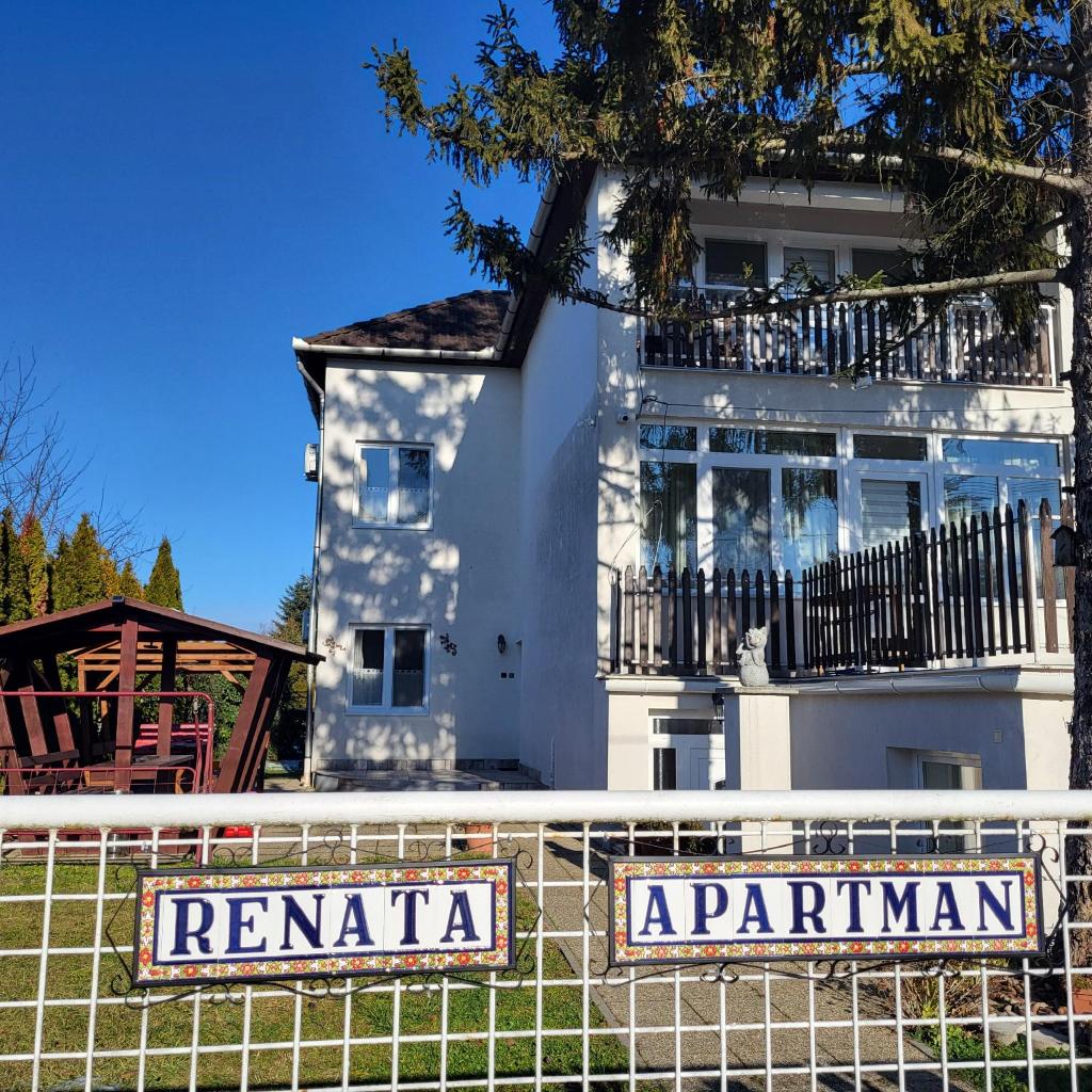 RENÁTA APARTMAN, Willa i dom – Nyiregyhaza (zdjęcie 1)