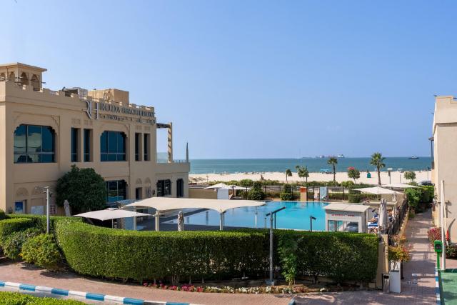 Roda Beach Resort – Resort, Dubai