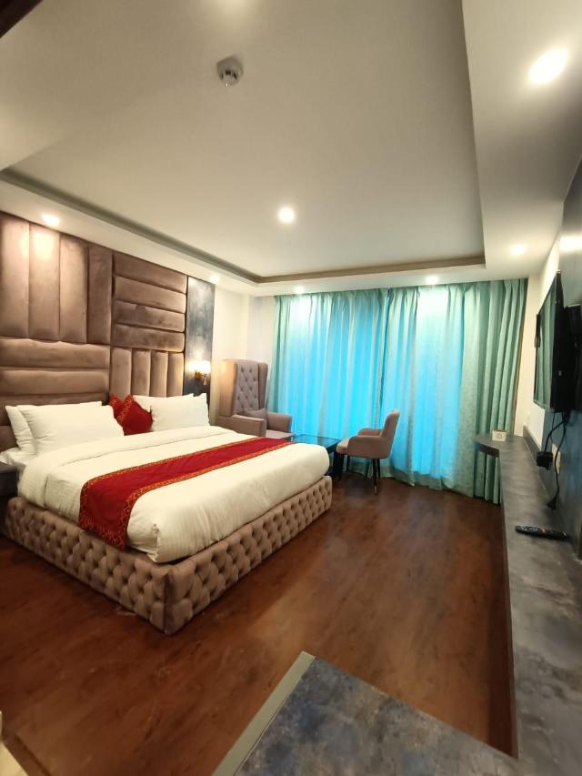 ROMANTIC PALACE FOR HOLIDAYS – Apartment/Flat, Manali
