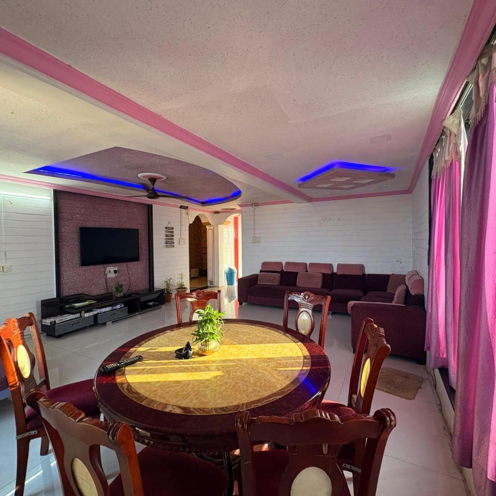 Apartamento de  m² en Moti Daman, con 2 habitación(es) y 3 baño(s) privado(s), Apartamento – Daman (foto 1)