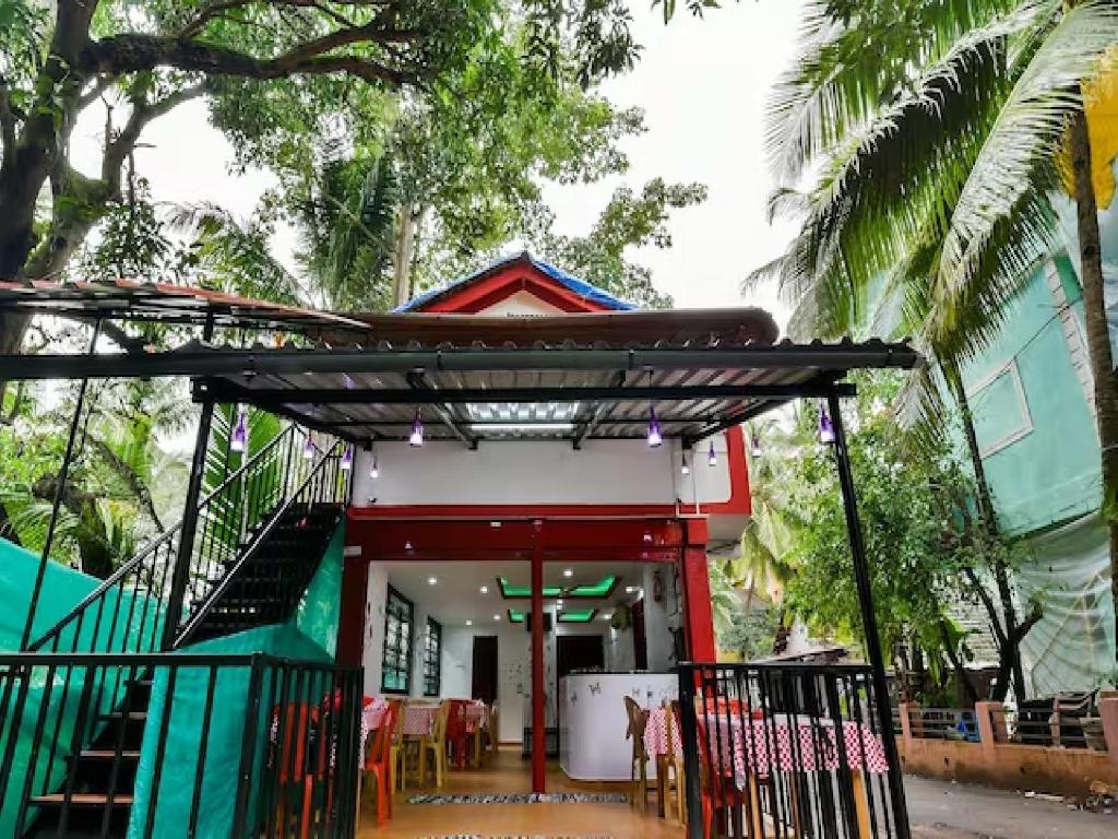 Route 77, Hotel – Goa (photo 1)