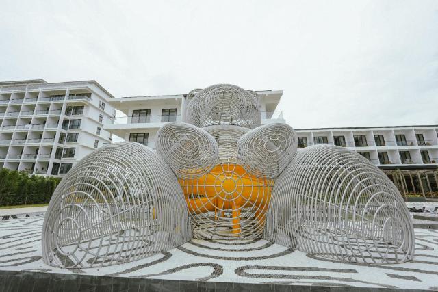 Roxy Beach Resort – Hotel, Sematan
