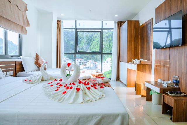 Ruby Hotel Cat Ba – Hotel, Cat Ba Island