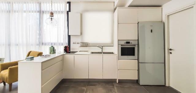 Apartamento de 85 m² en Área de la Playa, con 2 habitación(es) y 2 baño(s) privado(s), Apartamento – Tel Aviv (foto 2)