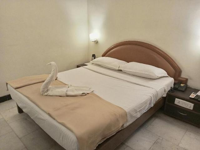 Senthil Residency – Hotel, Dindigul
